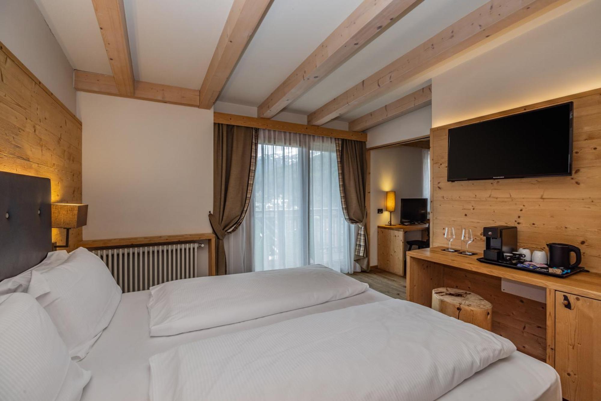 Hotel Ravelli Luxury Spa Mezzana  Eksteriør billede