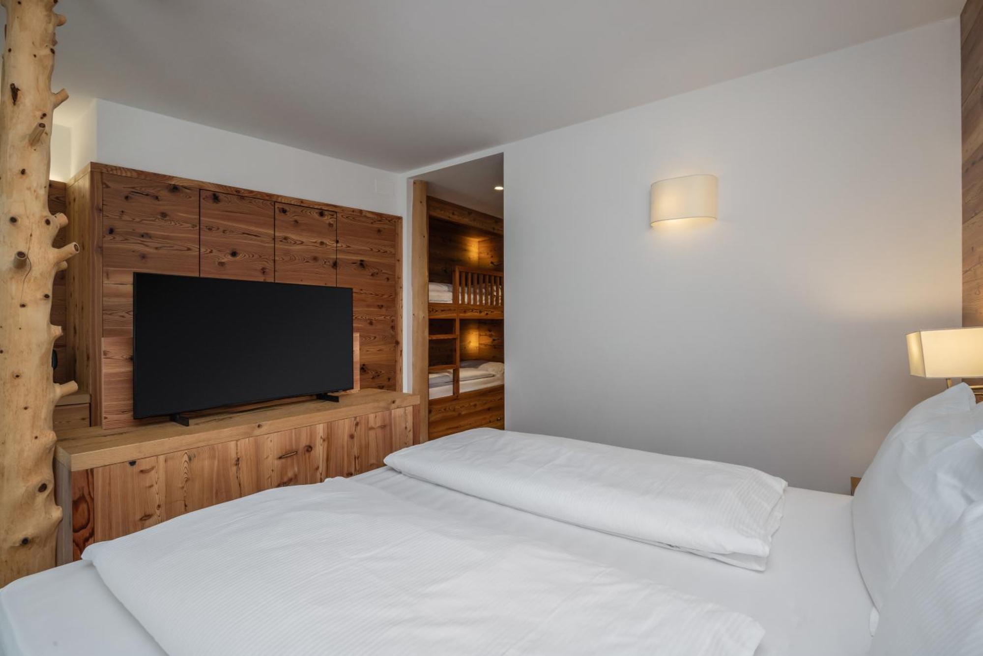 Hotel Ravelli Luxury Spa Mezzana  Eksteriør billede
