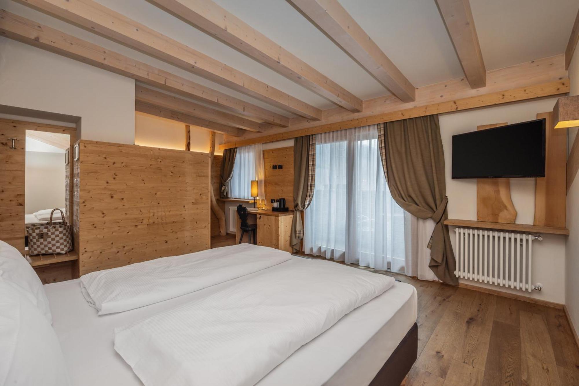 Hotel Ravelli Luxury Spa Mezzana  Eksteriør billede