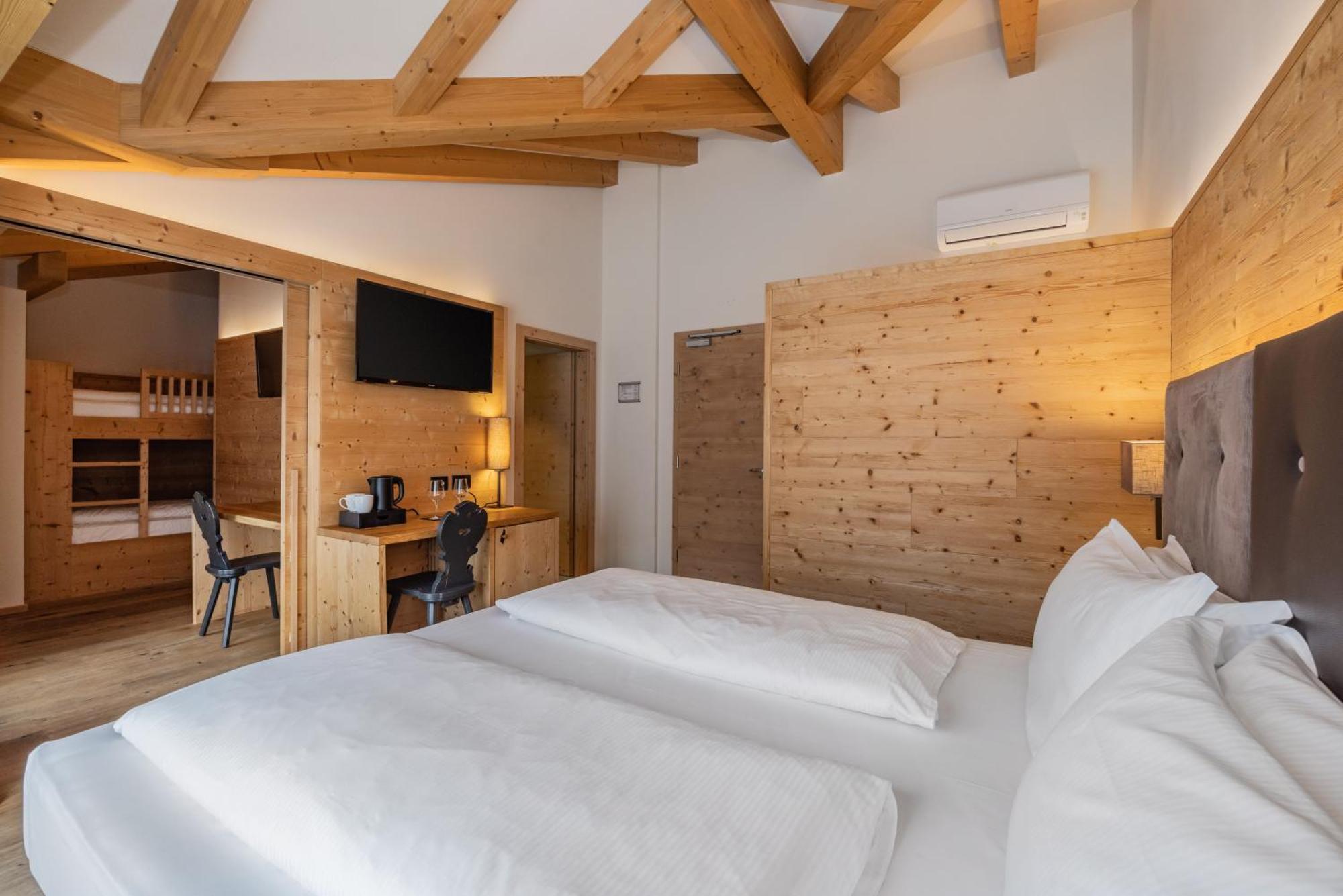 Hotel Ravelli Luxury Spa Mezzana  Eksteriør billede