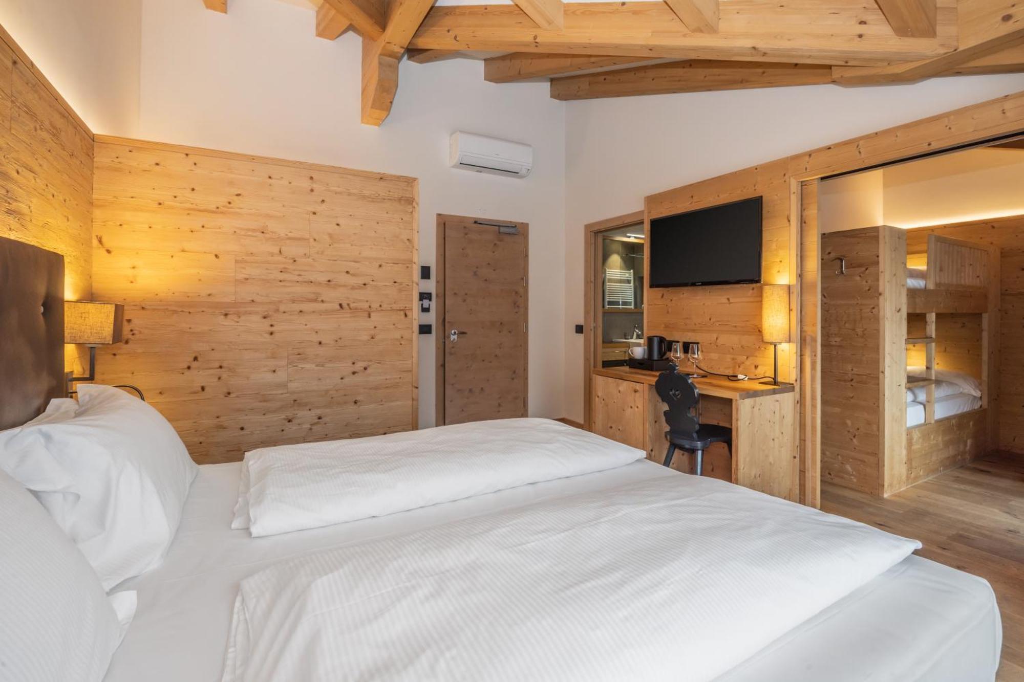 Hotel Ravelli Luxury Spa Mezzana  Eksteriør billede