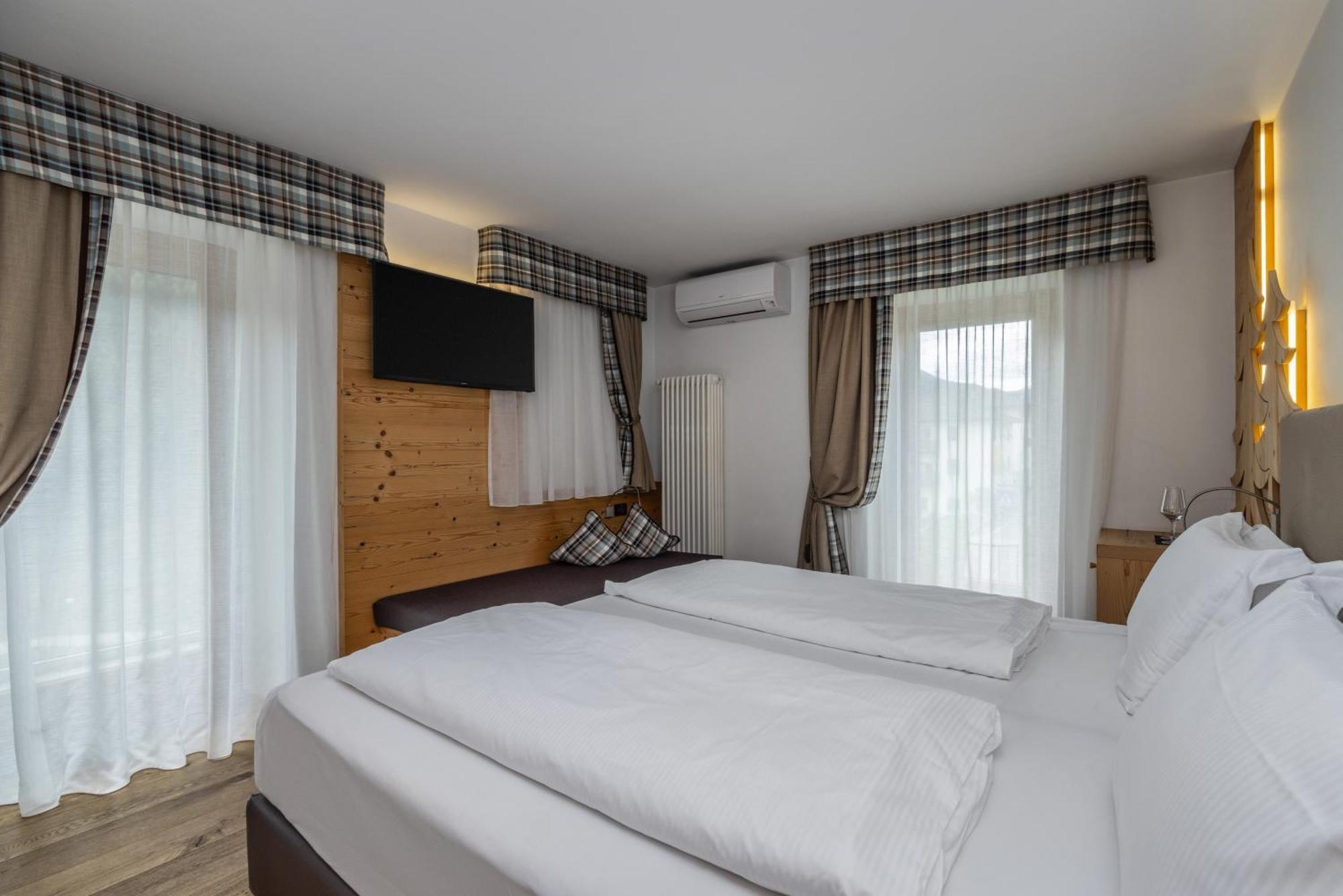 Hotel Ravelli Luxury Spa Mezzana  Eksteriør billede